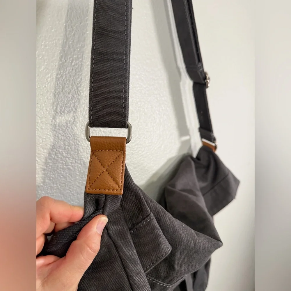 RETIRED Thirty-One Retro Metro Fold-over Bag Charcoal Tote Purse Pockets Straps